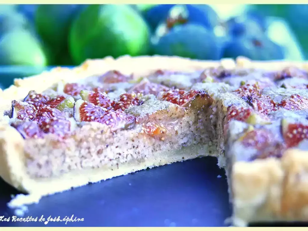 découvrez notre délicieuse tarte figues amande : une pâte croustillante garnie de figues fraîches et d'une crème d'amande fondante. idéale en dessert ou au goûter, cette recette ravira les amateurs de saveurs fruitées et gourmandes !