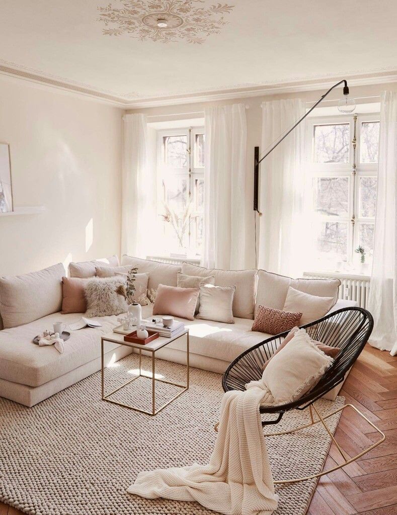 découvrez les meilleures tendances décoration élégante pour transformer votre intérieur avec style et raffinement. inspirez-vous des dernières idées chic et modernes pour un espace unique et harmonieux.