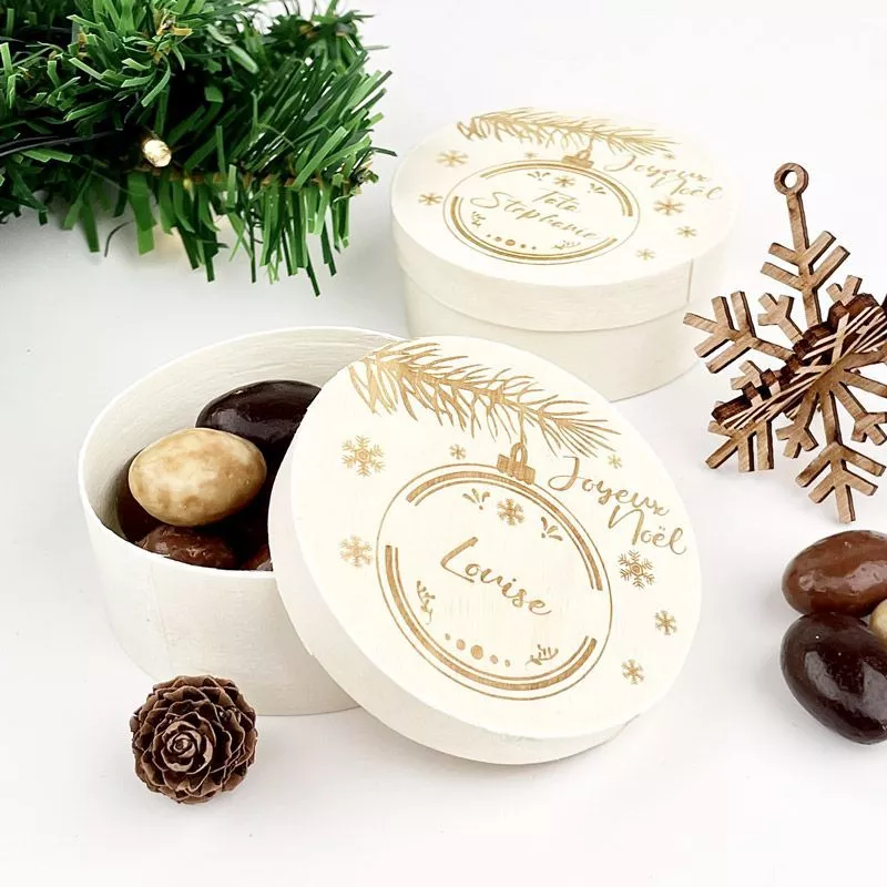 découvrez notre sélection gourmande de cadeaux chocolatés pour noël : coffrets raffinés, assortiments de chocolats artisanaux et douceurs à offrir pour ravir petits et grands gourmets pendant les fêtes.